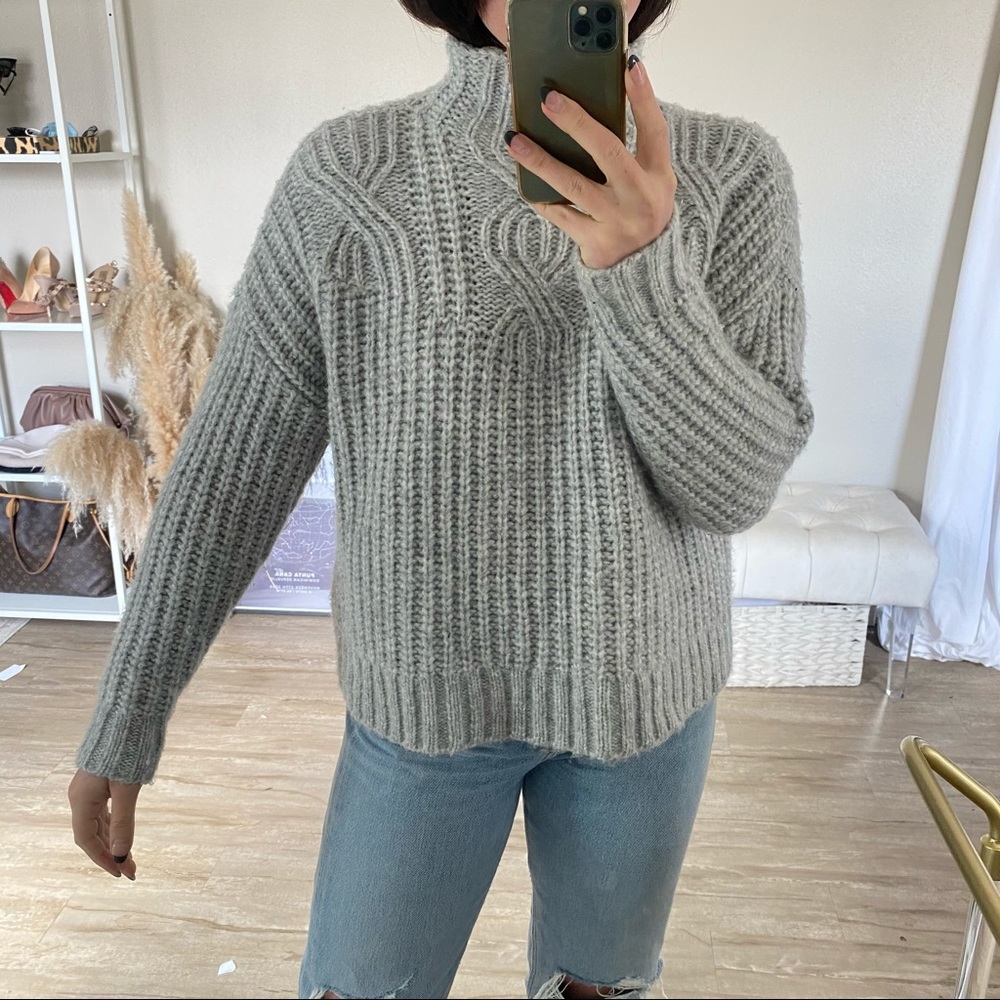 Aerie grey knit sweater